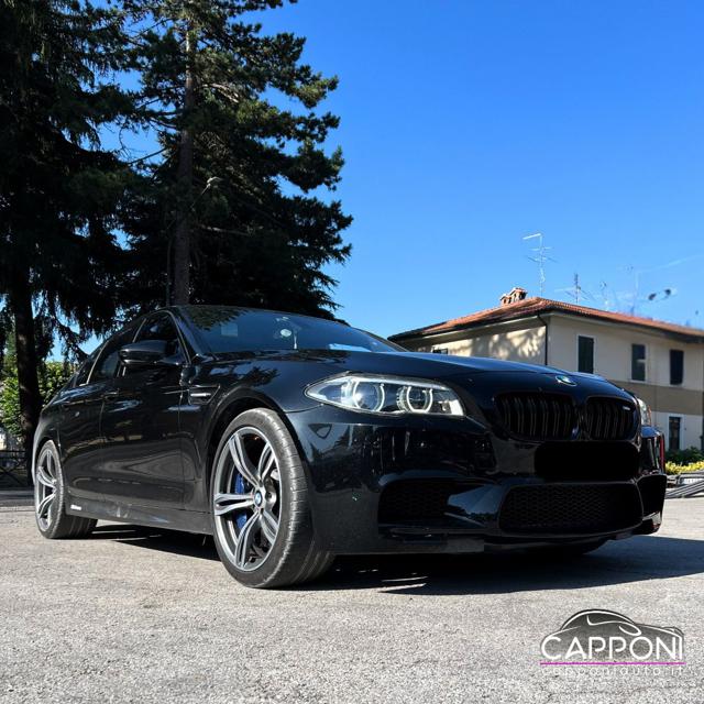 BMW M5 serie 5 F10 usato a SANT ANGELO IN VADO