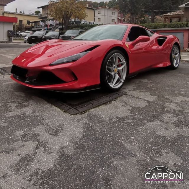 Ferrari F8 Tributo - foto 4 di 4