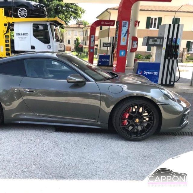 Porsche 992 Carrera 4 GTS - foto 3 di 4