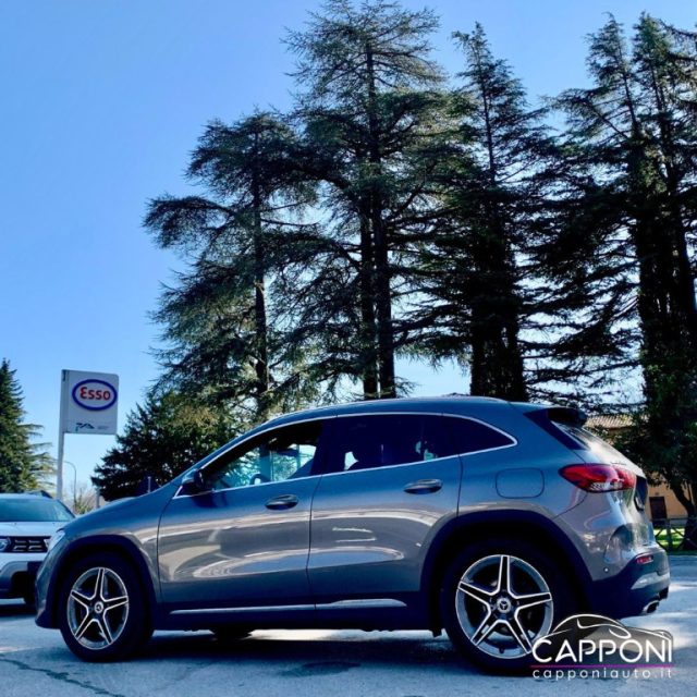 Mercedes-Benz GLA 200 AMG - foto 2 di 4