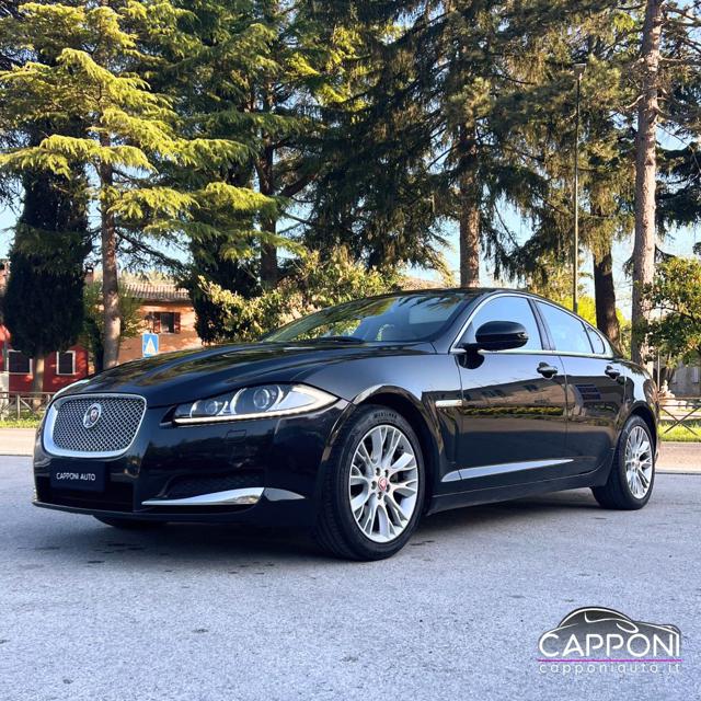 Jaguar XF 2.2 D 200 CV aut. usato a SANT ANGELO IN VADO