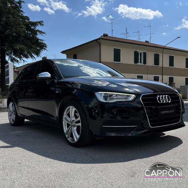 Audi A3 Sportback 1.6 TDI S tronic S Line - foto 3 di 4