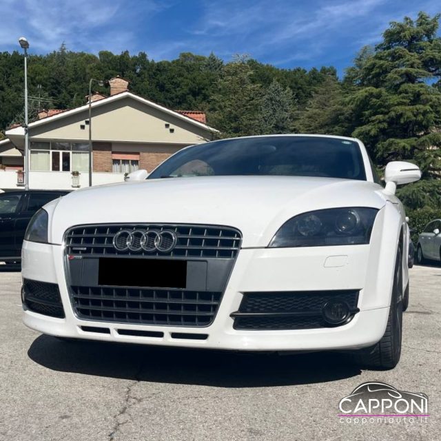 Audi TT Coupé 2.0 TDI quattro S line - foto 2 di 4