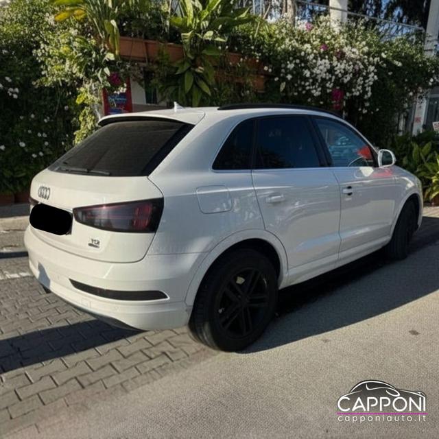 Audi Q3 2.0 TDI 150 CV 4X4 - foto 2 di 4