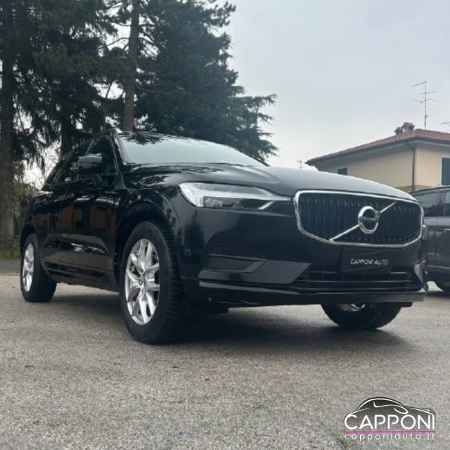 Volvo XC60 D4 AWD - foto 2 di 4