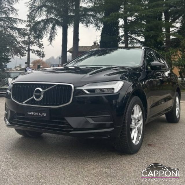 Volvo XC60 D4 AWD usato a SANT ANGELO IN VADO