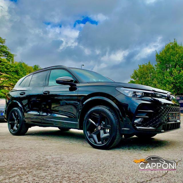 Volkswagen Tiguan 2.0 TDI 193 CV DSG 4MOTION R-Line usato a SANT ANGELO IN VADO