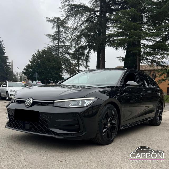 Volkswagen Passat 2.0 TDI 150 CV R-Line PROMO usato a SANT ANGELO IN VADO