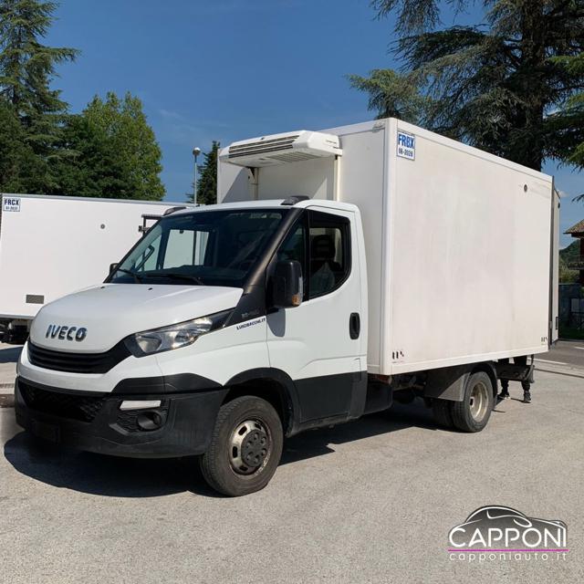 Iveco Daily 35C18 CELLA FRIGO FRBX IVA D AUTOCARRO appena coll usato a SANT ANGELO IN VADO