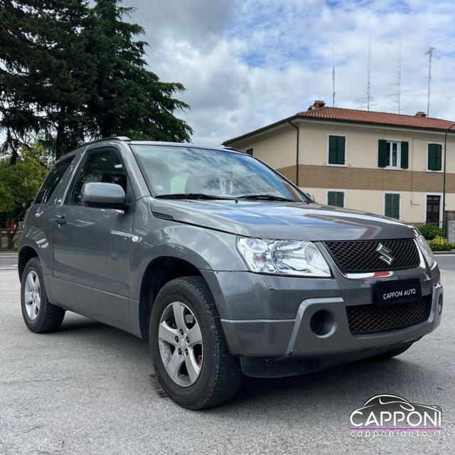 Suzuki Grand Vitara 1.6 16V 3 porte GPL usato a SANT ANGELO IN VADO