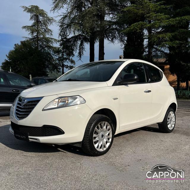 Lancia Ypsilon Ecochic 85 CV 5 porte Metano OK NEOPATENTATI - foto 3 di 4