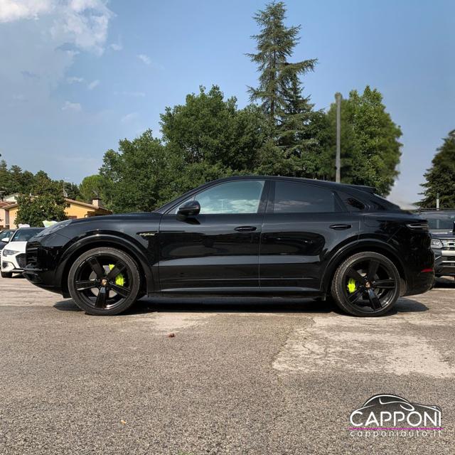 Porsche Cayenne Coupé 3.0 V6 E-Hybrid Platinum Edition ufficiale - foto 4 di 4