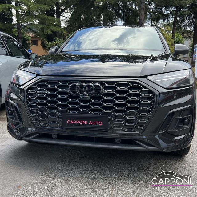 Audi Q5 Sportback quattro S line - foto 2 di 4