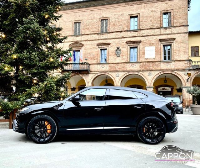 Lamborghini Urus 4.0 V8 aut. AWD 650 CV Total Black - foto 2 di 16