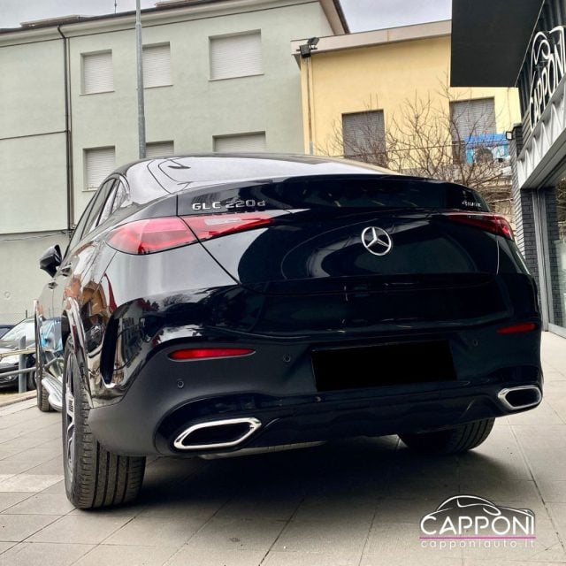 Mercedes-Benz GLC 220 d 4Matic Coupé AMG - foto 3 di 4
