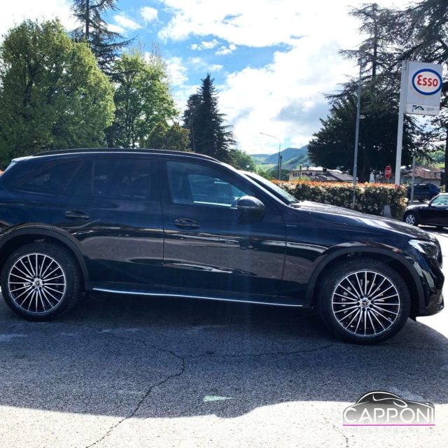 Mercedes-Benz GLC 300 d 4Matic Mild Hybrid AMG - foto 3 di 4