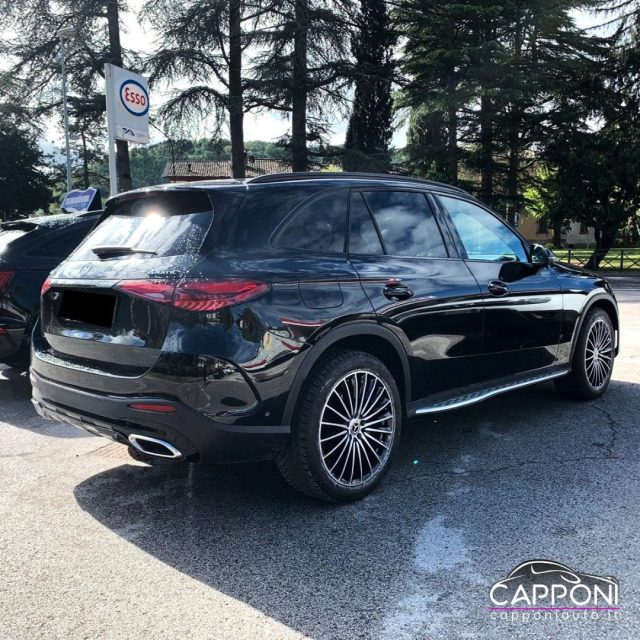 Mercedes-Benz GLC 300 d 4Matic Mild Hybrid AMG - foto 4 di 4