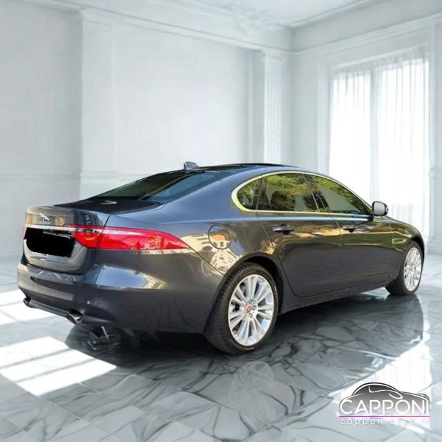 Jaguar XF 2.0 D 180 CV AWD aut. - foto 4 di 7
