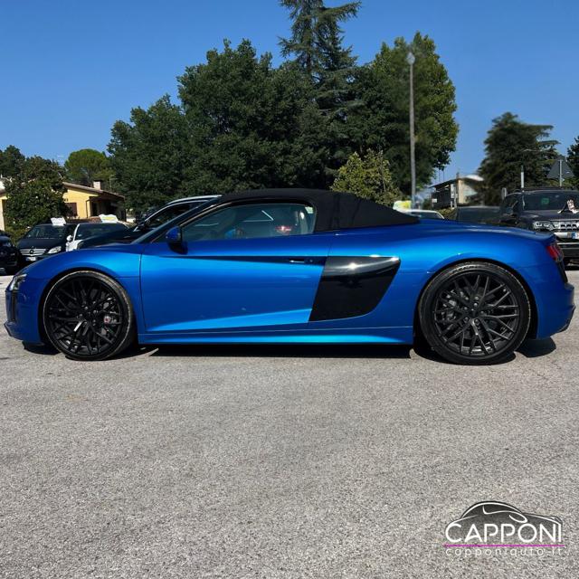 Audi R8 Spyder 5.2 FSI quattro S tronic Cabrio - foto 4 di 4