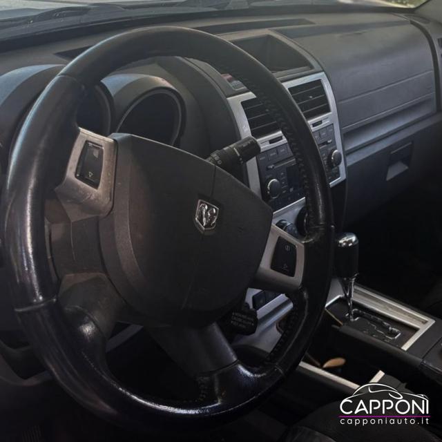Dodge Nitro 2.8 CRD 4WD Auto COLORE ESTERNO NERO OPACO - foto 4 di 4