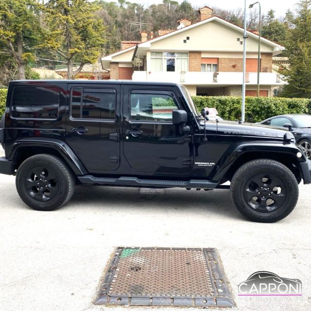 Jeep Wrangler Unlimited 2.8 CRD DPF Sahara PROMO - foto 3 di 4