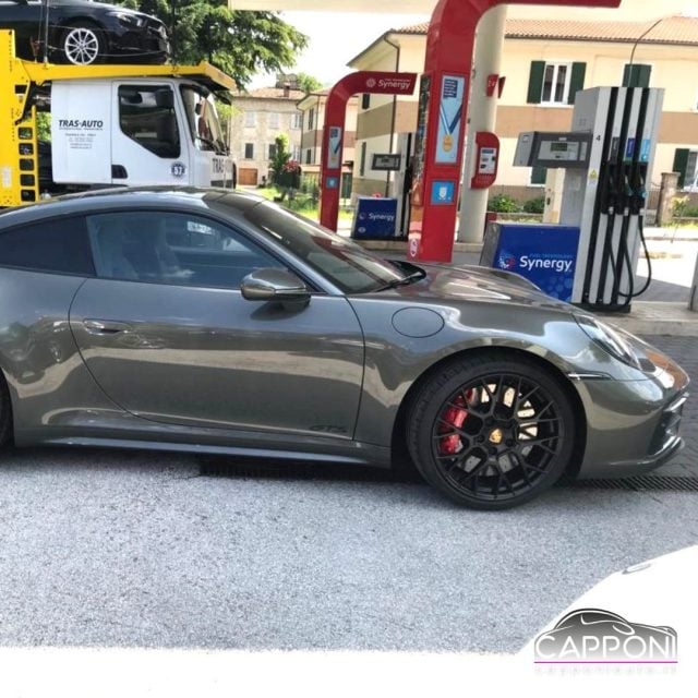 Porsche 992 Carrera 4 GTS - foto 3 di 4