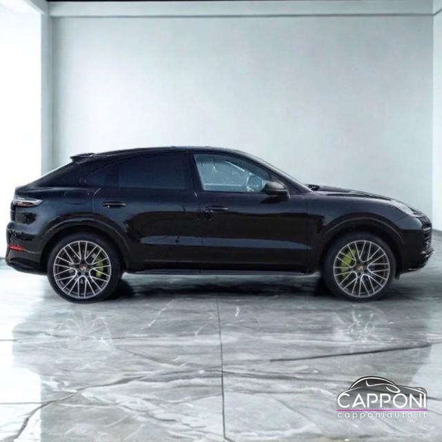 Porsche Cayenne Coupé 3.0 E-Hybrid - foto 2 di 4