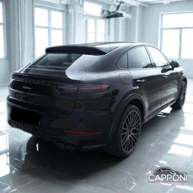 Porsche Cayenne Coupé 3.0 E-Hybrid - foto 4 di 4
