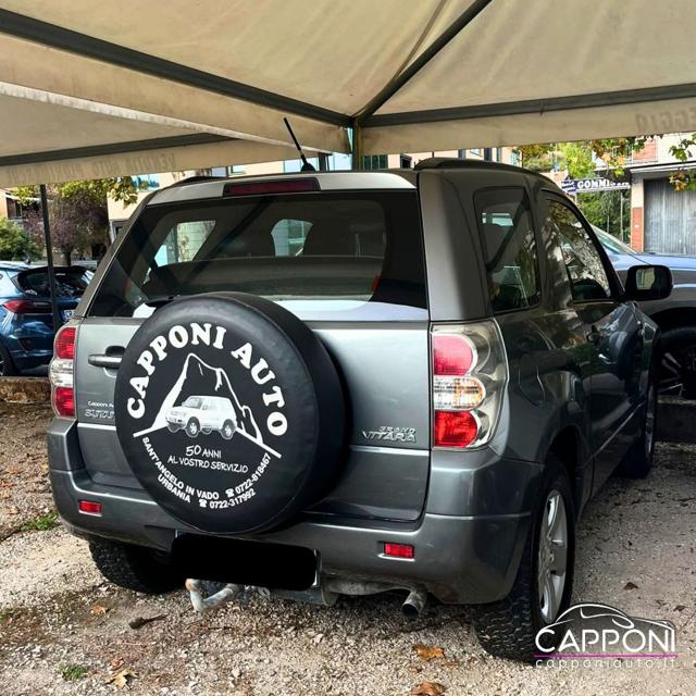 Suzuki Grand Vitara 1.9 DDiS 4X4 3 porte NEOPATENTATI - foto 3 di 4