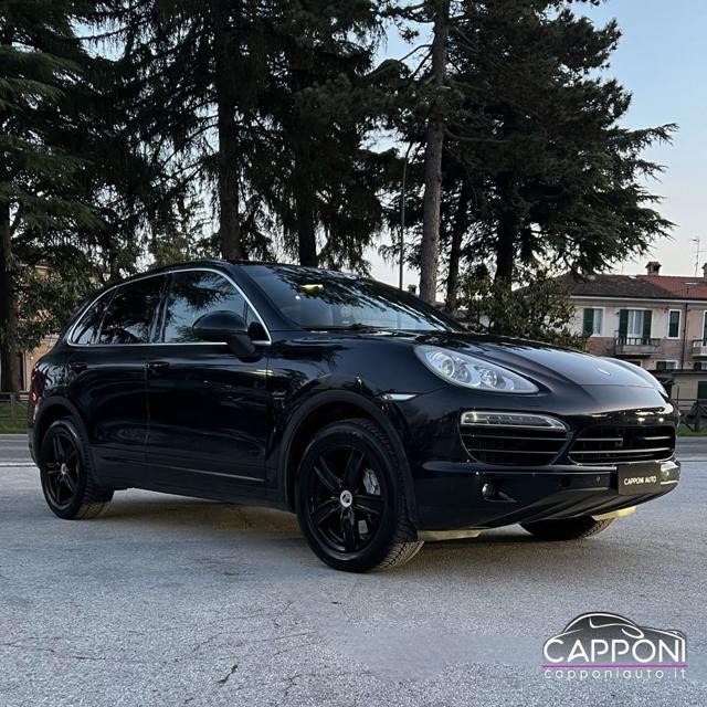Porsche Cayenne 3.0 Diesel, del 2013, 308.000 km, in vendita a Sant Angelo In Vado (PU)