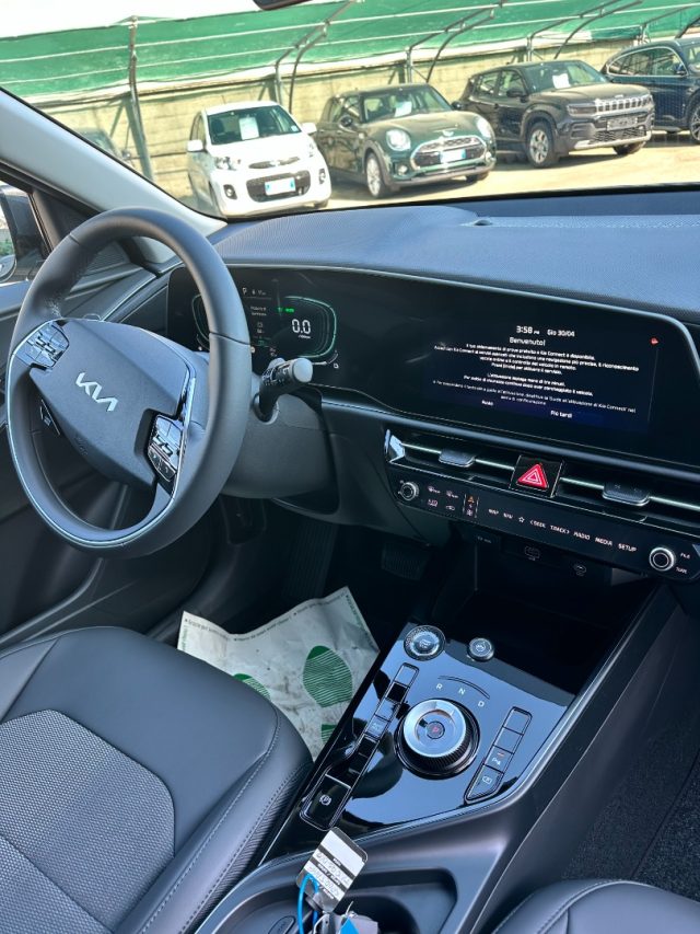Kia Niro Tri-Fuel 1.6 GDi DCT HEV GPL Style - foto 4 di 14