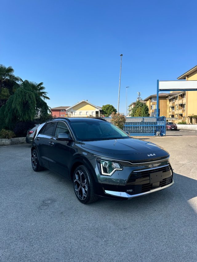 Kia Niro Tri-Fuel 1.6 GDi DCT HEV GPL Style km 0 a NOVARA