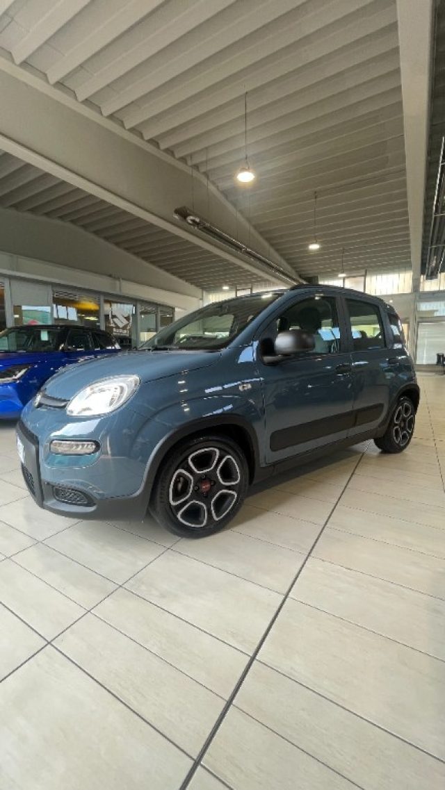 Fiat Panda 1.0 FireFly S&S Hybrid City Life - foto 2 di 4
