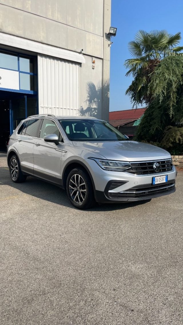 Volkswagen Tiguan 1.5 TSI 150 CV ACT Life usato a NOVARA