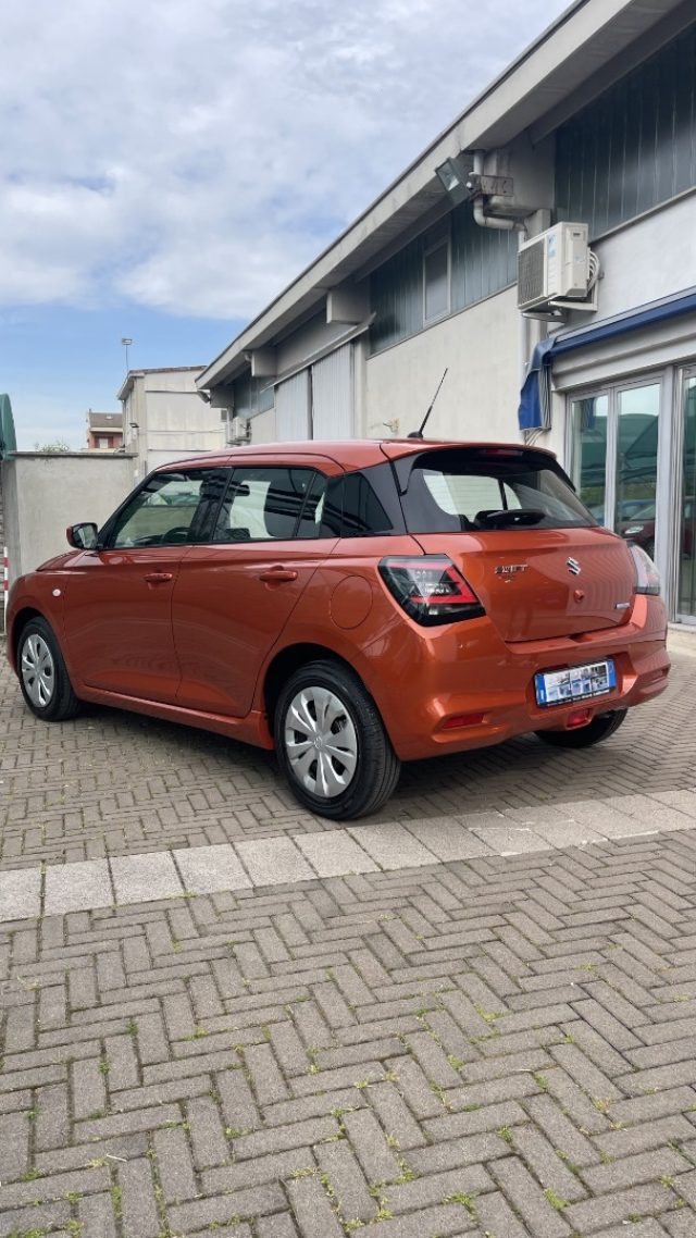 Suzuki Swift 1.2 Hybrid WAKU nuovo a NOVARA