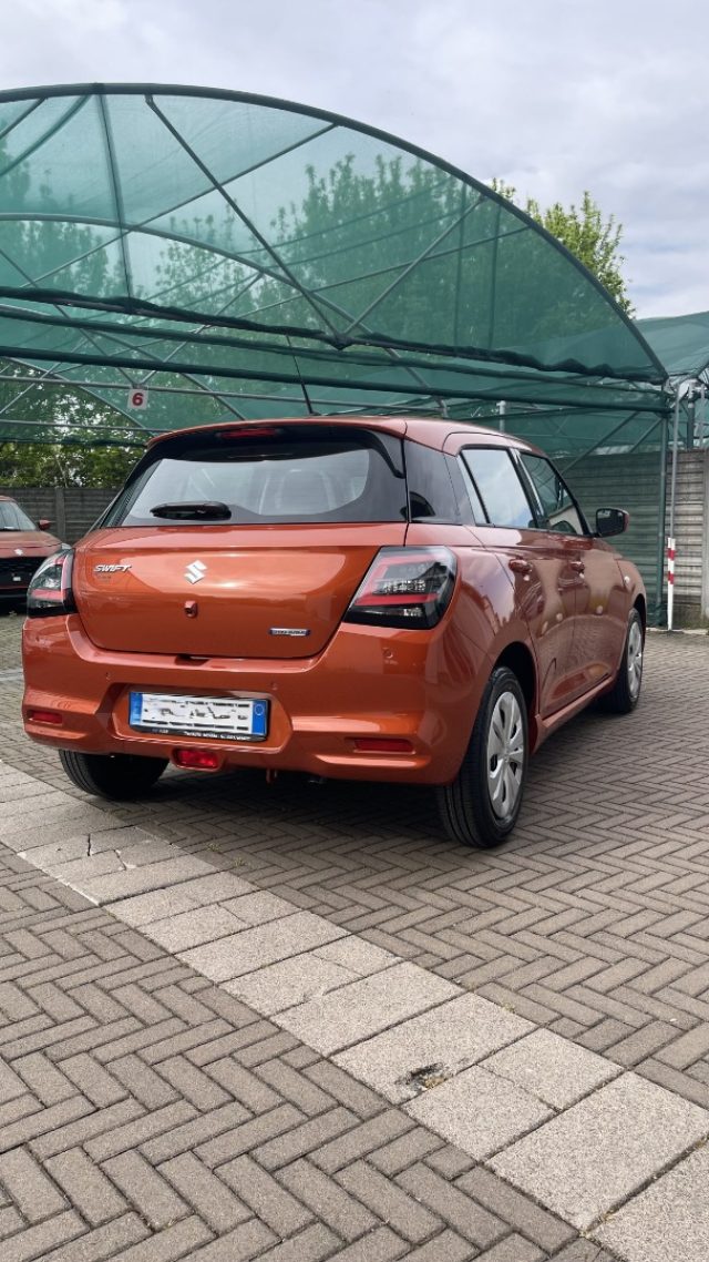 Suzuki Swift 1.2 Hybrid WAKU - foto 4 di 4