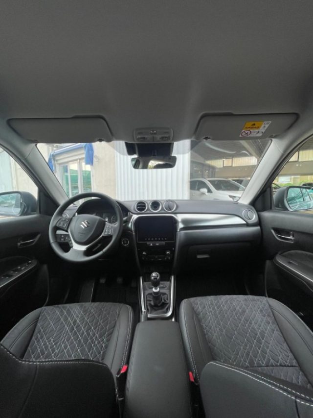 Suzuki Vitara 1.4 Hybrid 4WD AllGrip Top nuovo a NOVARA