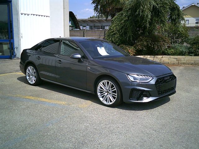 Audi A4 35 TFSI S tronic S line edition - foto 4 di 4