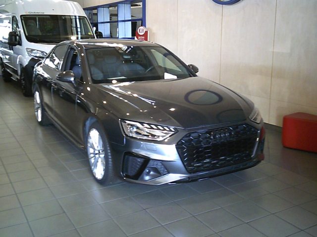 Audi A4 35 TFSI S tronic S line edition usato a NOVARA