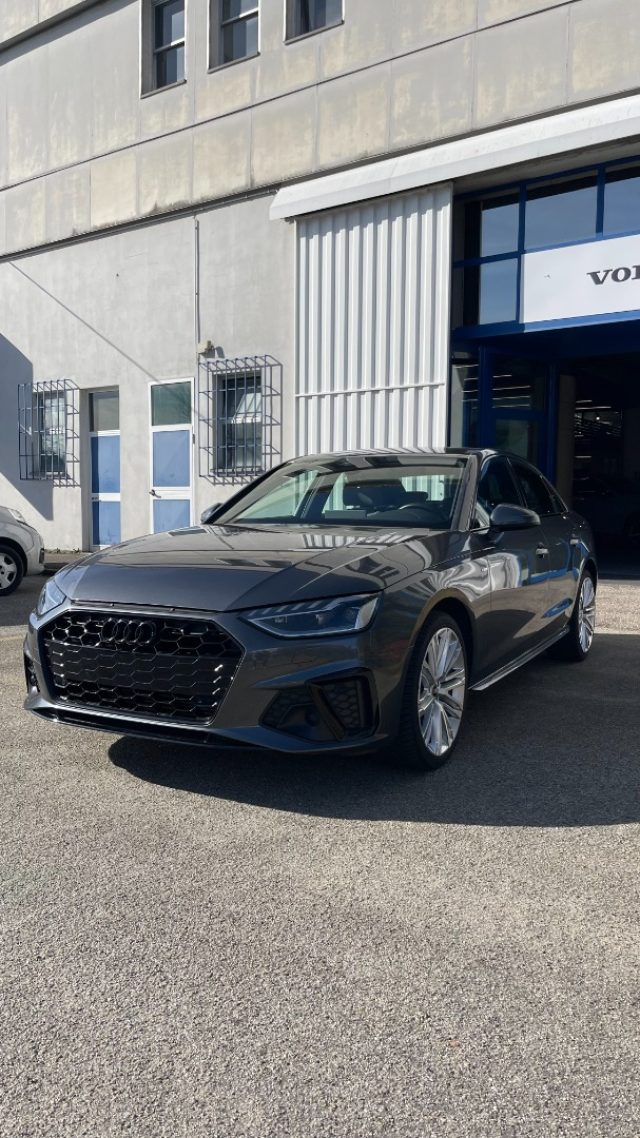 Audi A4 35 TFSI S tronic S line edition usato a NOVARA