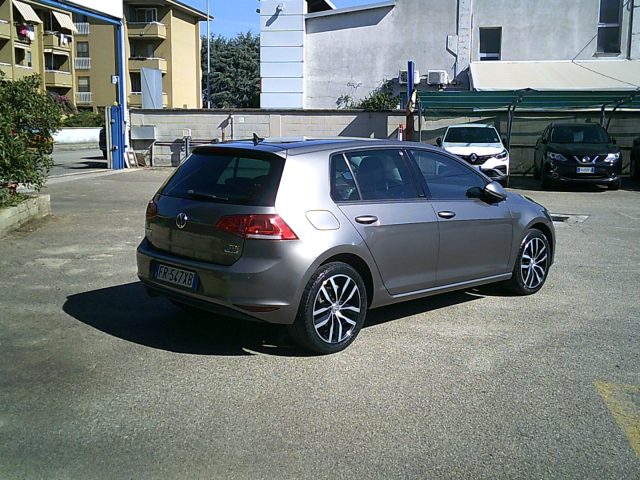 Volkswagen Golf 1.6 TDI 110CV - foto 3 di 4