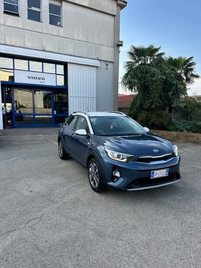 Kia Stonic 1.4 MPI 100 CV Style, del 2020, 74.500 km, in vendita a Novara (NO)