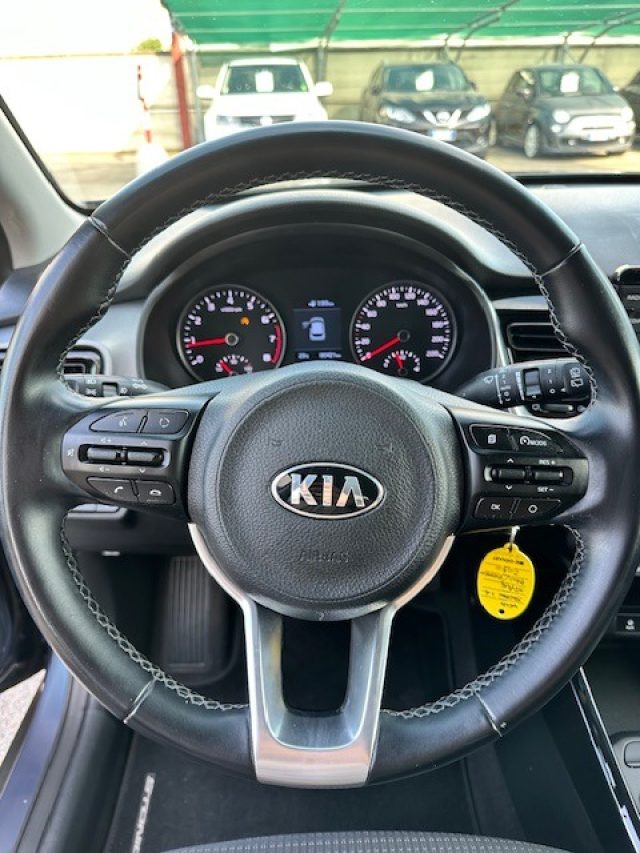 Kia Stonic 1.4 MPI 100 CV Style - foto 4 di 13