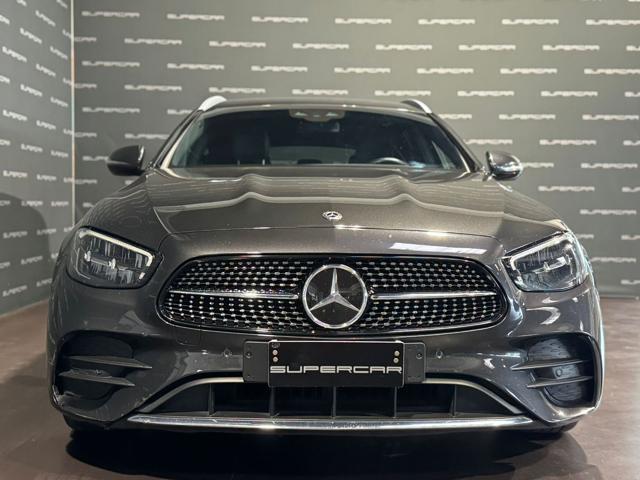 Mercedes-Benz E 220 d S.W. Auto AMG - foto 2 di 4