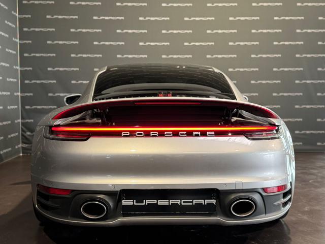Porsche 911 Carrera - foto 4 di 4
