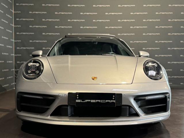 Porsche 911 Carrera - foto 2 di 4