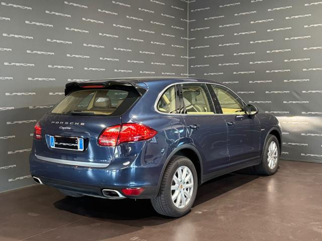 Porsche Cayenne 3.0 Diesel - foto 3 di 13