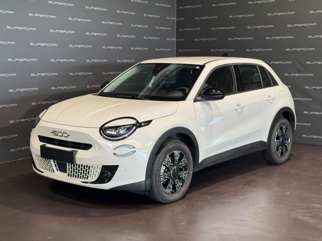 Fiat 600 Hybrid 145 CV DCT MHEV Pop, del 2025, 18.000 km, in vendita a Cittadella (PD)