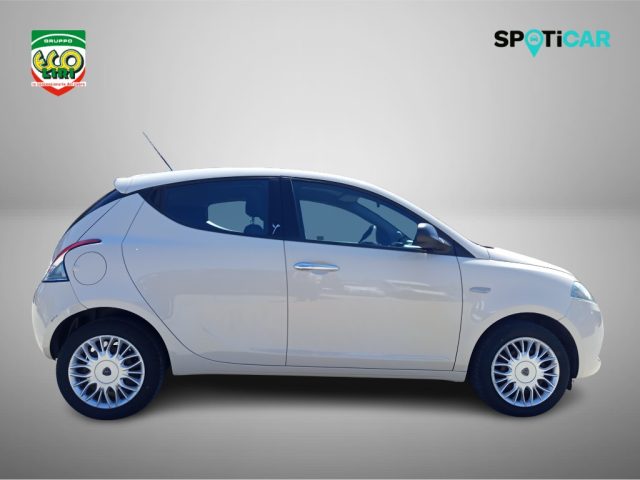Lancia Ypsilon 1.3 MJT 16V 95 CV 5 porte S&S Silver - foto 4 di 4