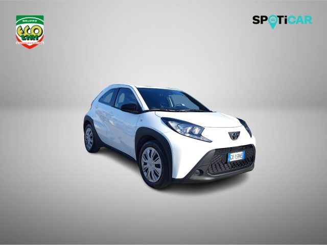Toyota Aygo X 1.0 VVT-i 72 CV 5 porte Active - foto 3 di 4